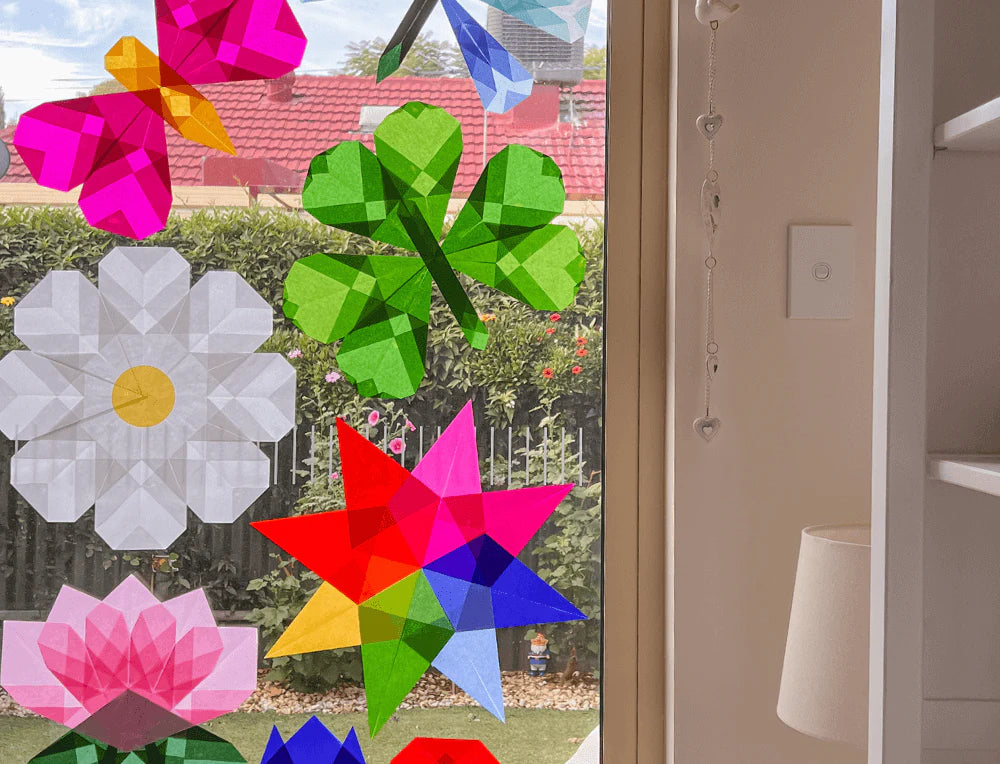 10 Simple Kite Paper Designs for Your Window