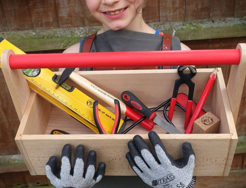 Woodworking set with real tools for kids, ergonomic and safe!