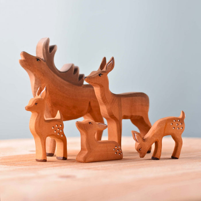BumbuToys Wooden Animals - Deer Herd - Set of 5