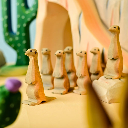 BumbuToys Handcrafted Wooden Animals Meerkat Family Set of 7 for Small World Play from Australia