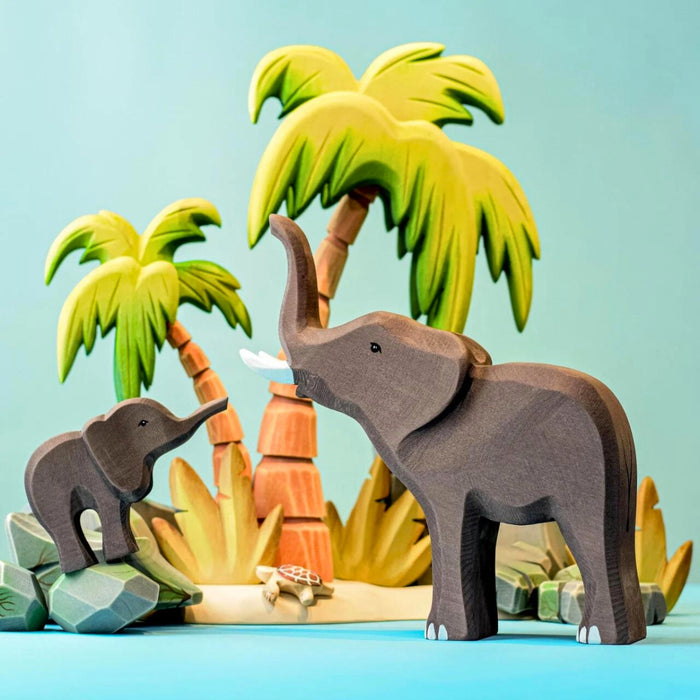 BumbuToys Handcrafted Wooden Tree Palm from Australia in a small-world play setting