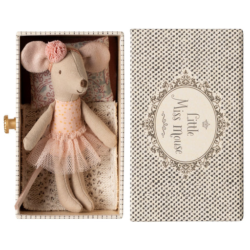 ML-5017410600 Maileg Dance Mouse Little Sister in Daybed (2024)