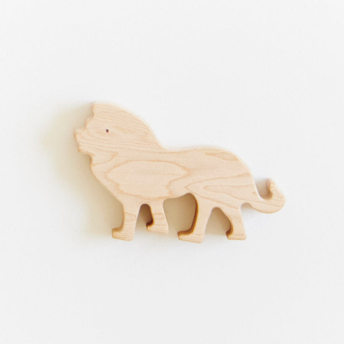 SS-12434 Sarah's Silks Wooden Lion