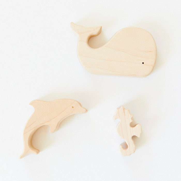 SS-12305 Sarah's Silks Wooden Whale